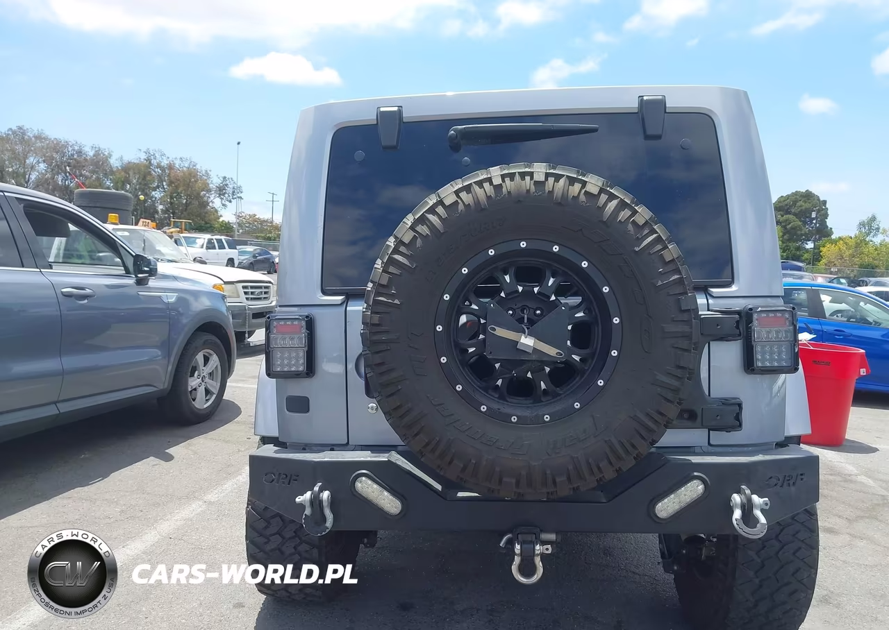 2014 Jeep Wrangler Unlimited Rubicon VIN:1C4BJWFG5EL120203 - 17