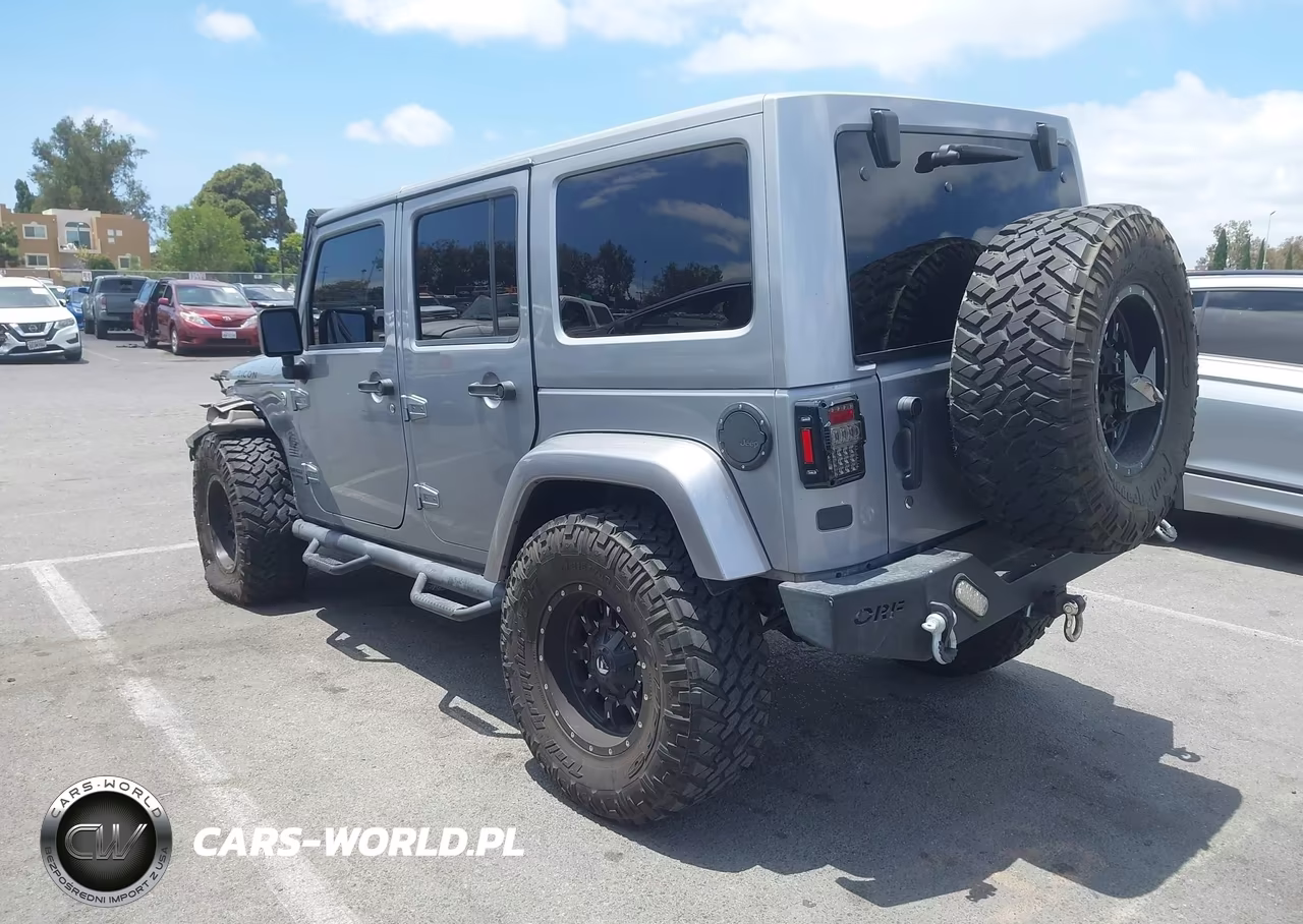 2014 Jeep Wrangler Unlimited Rubicon VIN:1C4BJWFG5EL120203 - 3