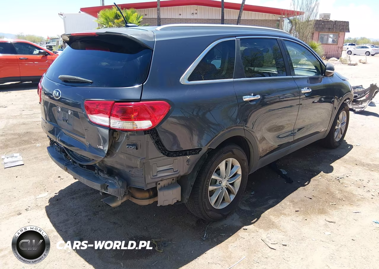 2017 Kia Sorento 3.3L Lx VIN:5XYPGDA52HG331342 - 4
