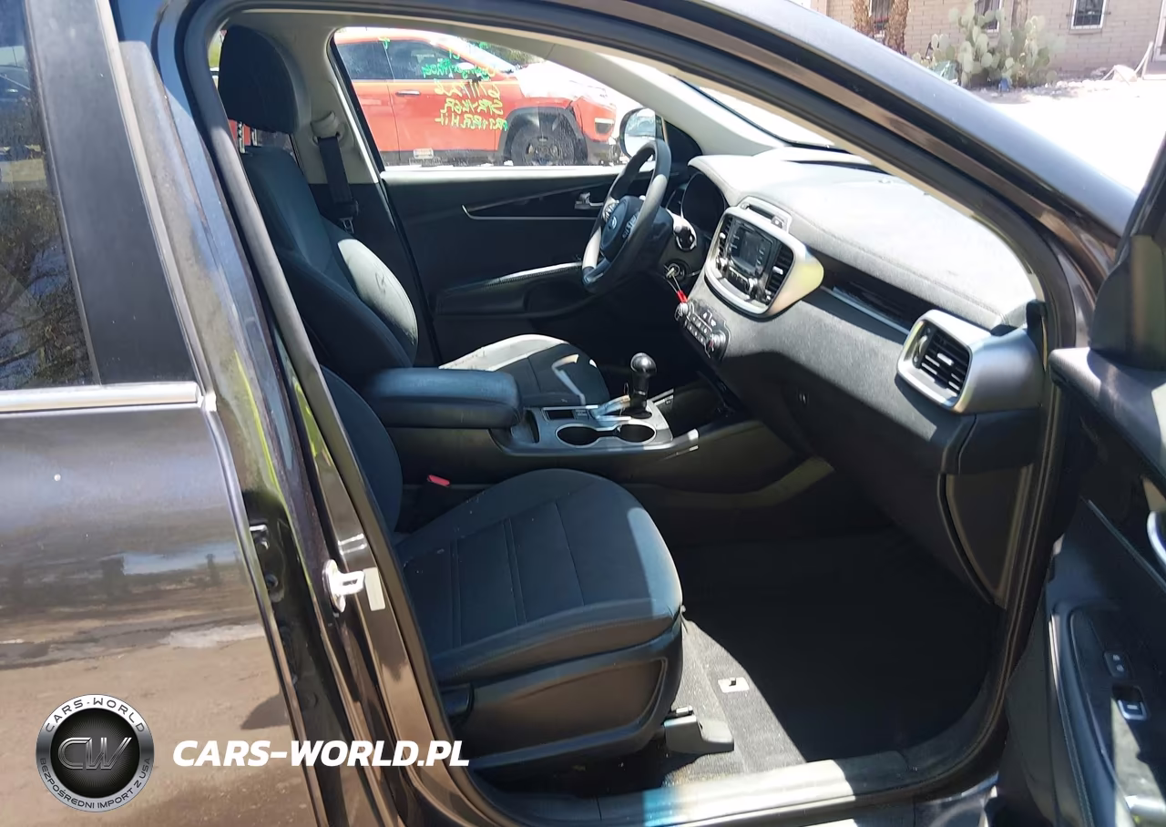 2017 Kia Sorento 3.3L Lx VIN:5XYPGDA52HG331342 - 5