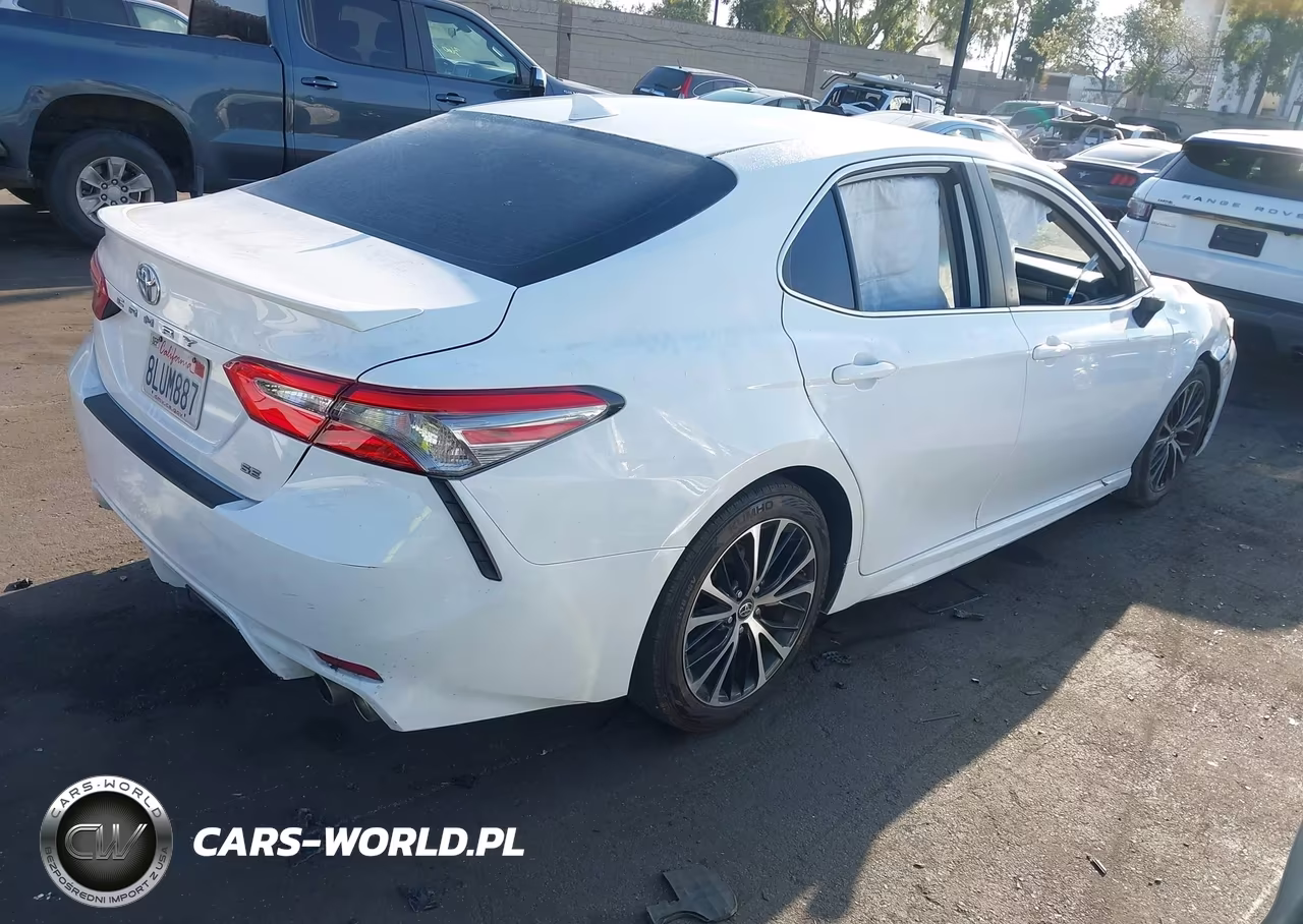 2019 Toyota Camry Se VIN:4T1B11HK0KU843995 - 4