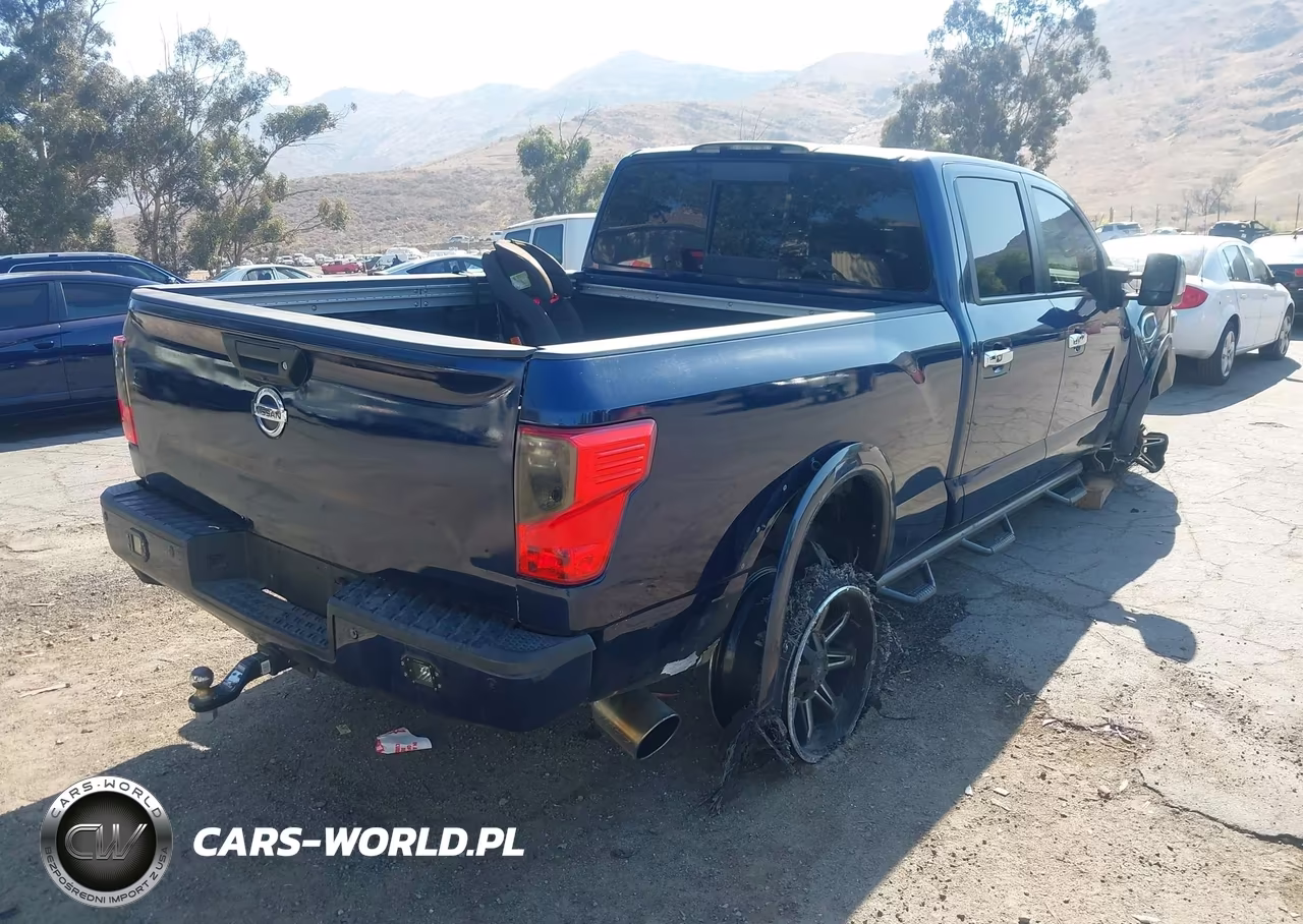 2018 Nissan Titan Xd Pro-4X Diesel VIN:1N6BA1F44JN519382 - 4