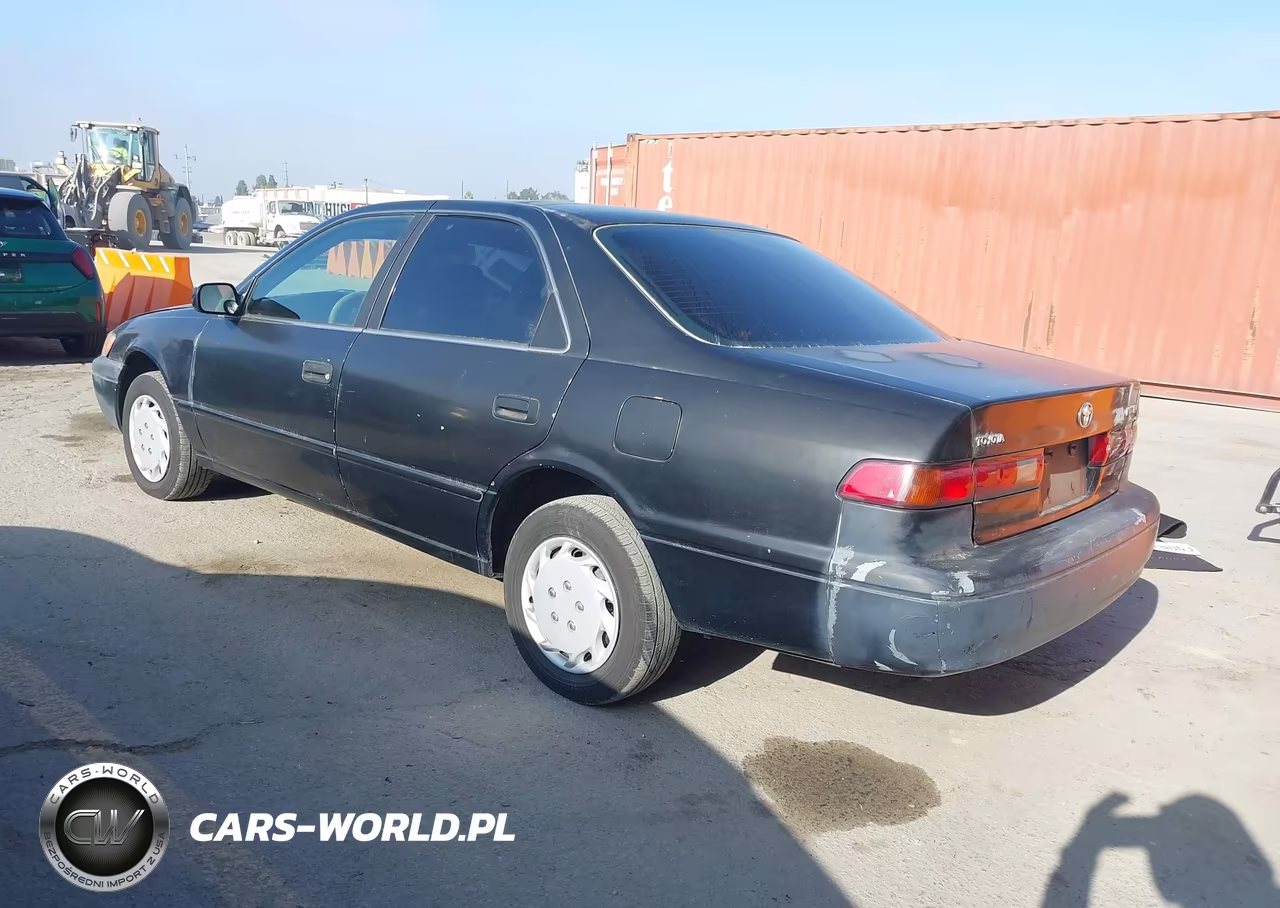 1999 Toyota Camry Le VIN:JT2BG22K5X0312414 - 3