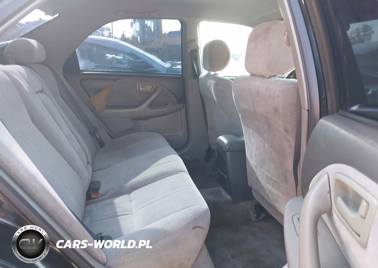 1999 Toyota Camry Le VIN:JT2BG22K5X0312414 - 8