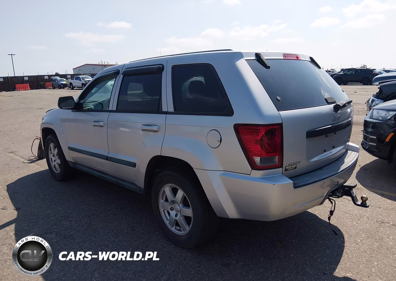 2008 Jeep Grand Cherokee Laredo VIN:1J8GS48KX8C180192 - 3