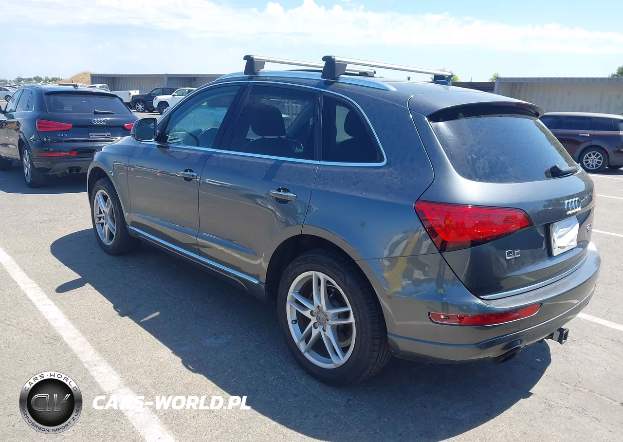 2015 Audi Q5 2.0T Premium VIN:WA1LFAFP7FA110434 - 3