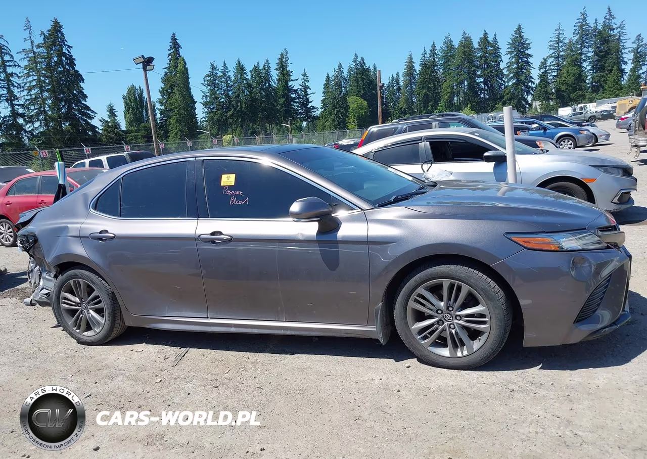 2018 Toyota Camry Xse VIN:4T1B61HK1JU124187 - 14