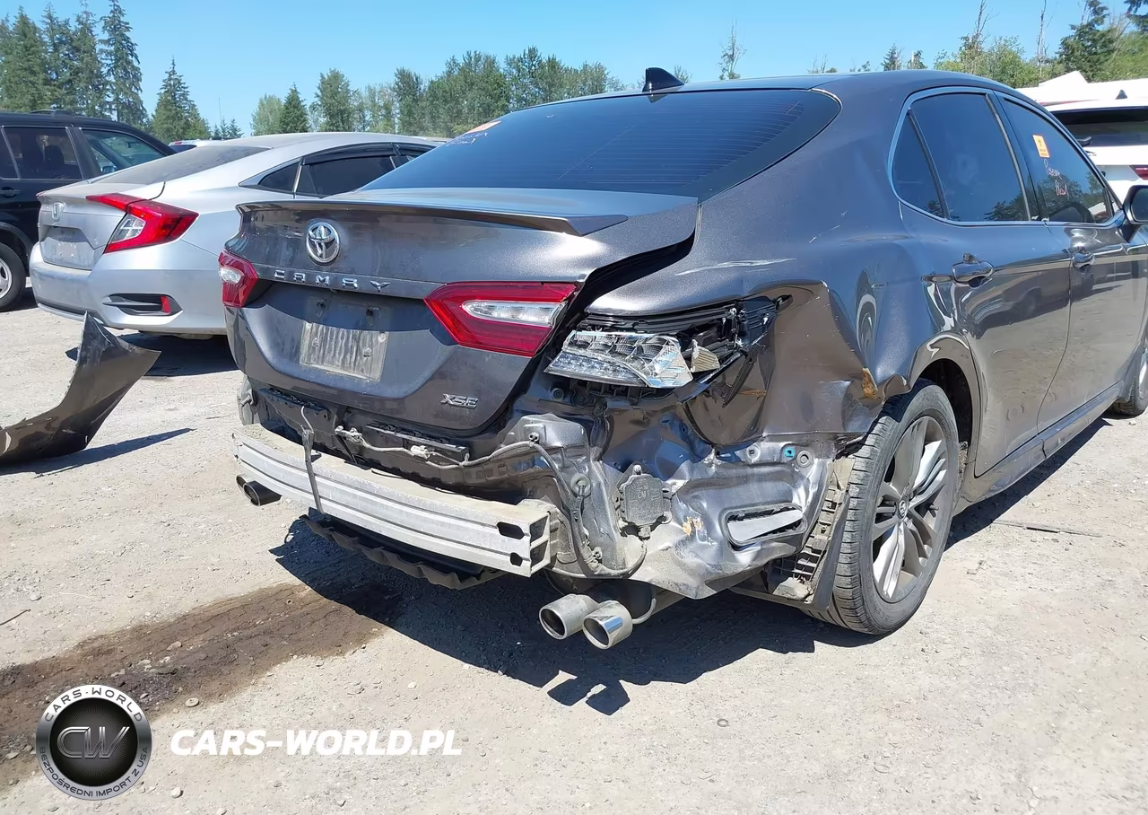 2018 Toyota Camry Xse VIN:4T1B61HK1JU124187 - 6