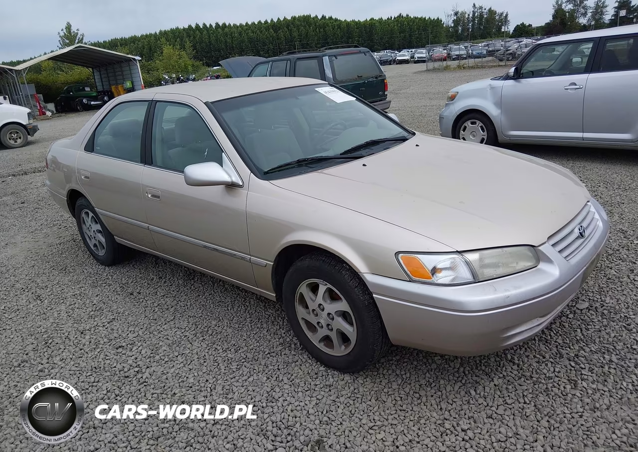 1999 Toyota Camry Le V6 – zdjęcie 1 z 11