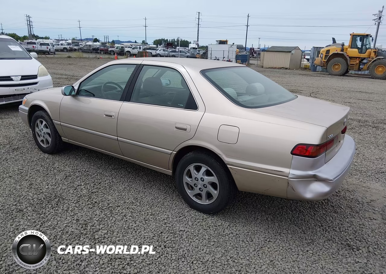 1999 Toyota Camry Le V6 VIN:JT2BF22K7X0231367 - 3