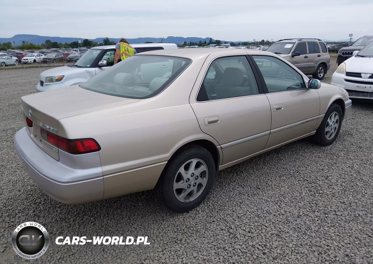 1999 Toyota Camry Le V6 VIN:JT2BF22K7X0231367 - 4