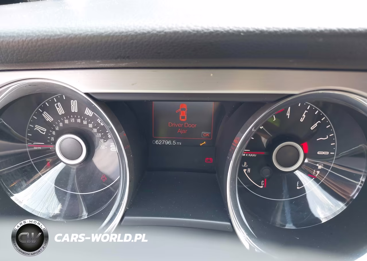2014 Ford Mustang V6-V6 Premium VIN:1ZVBP8AM0E5315943 - 7