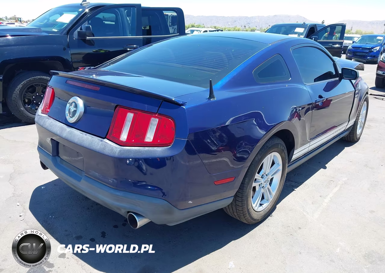 2011 Ford Mustang V6 VIN:1ZVBP8AM0B5136037 - 4