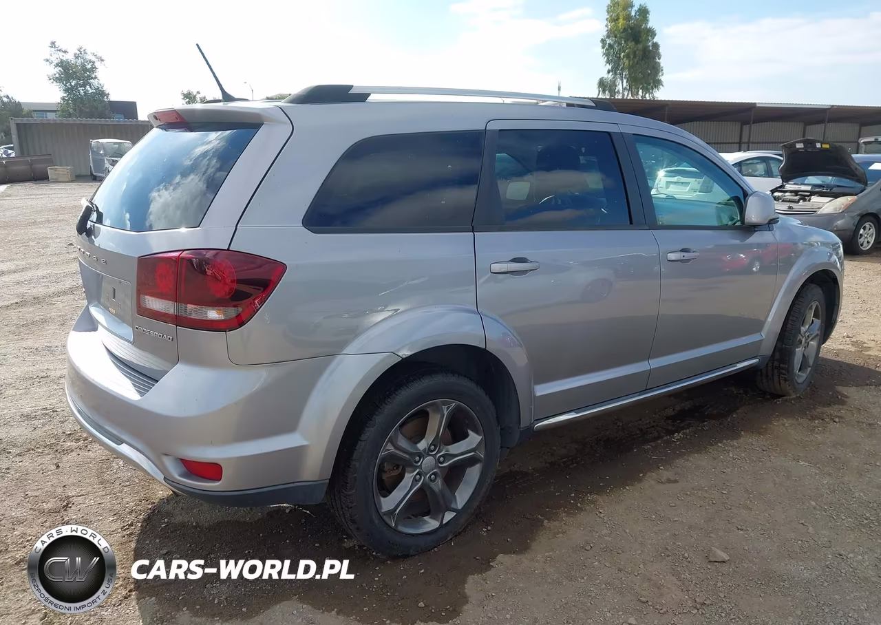 2015 Dodge Journey Crossroad VIN:3C4PDCGB5FT752655 - 4