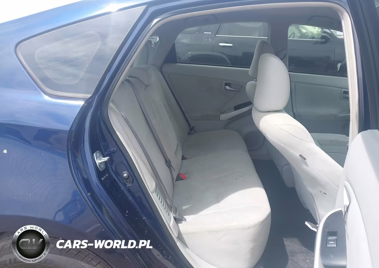 2012 Toyota Prius Two VIN:JTDKN3DU1C1543901 - 8