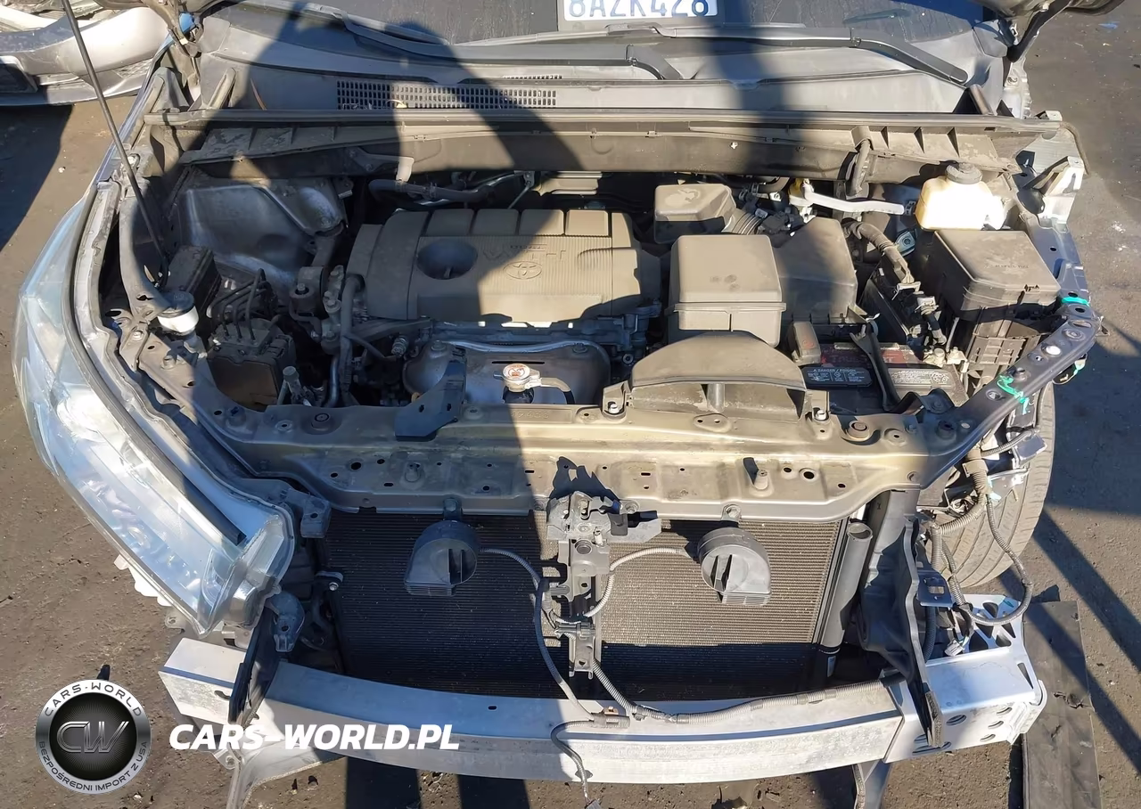 2018 Toyota Highlander Le VIN:5TDZARFHXJS034337 - 10