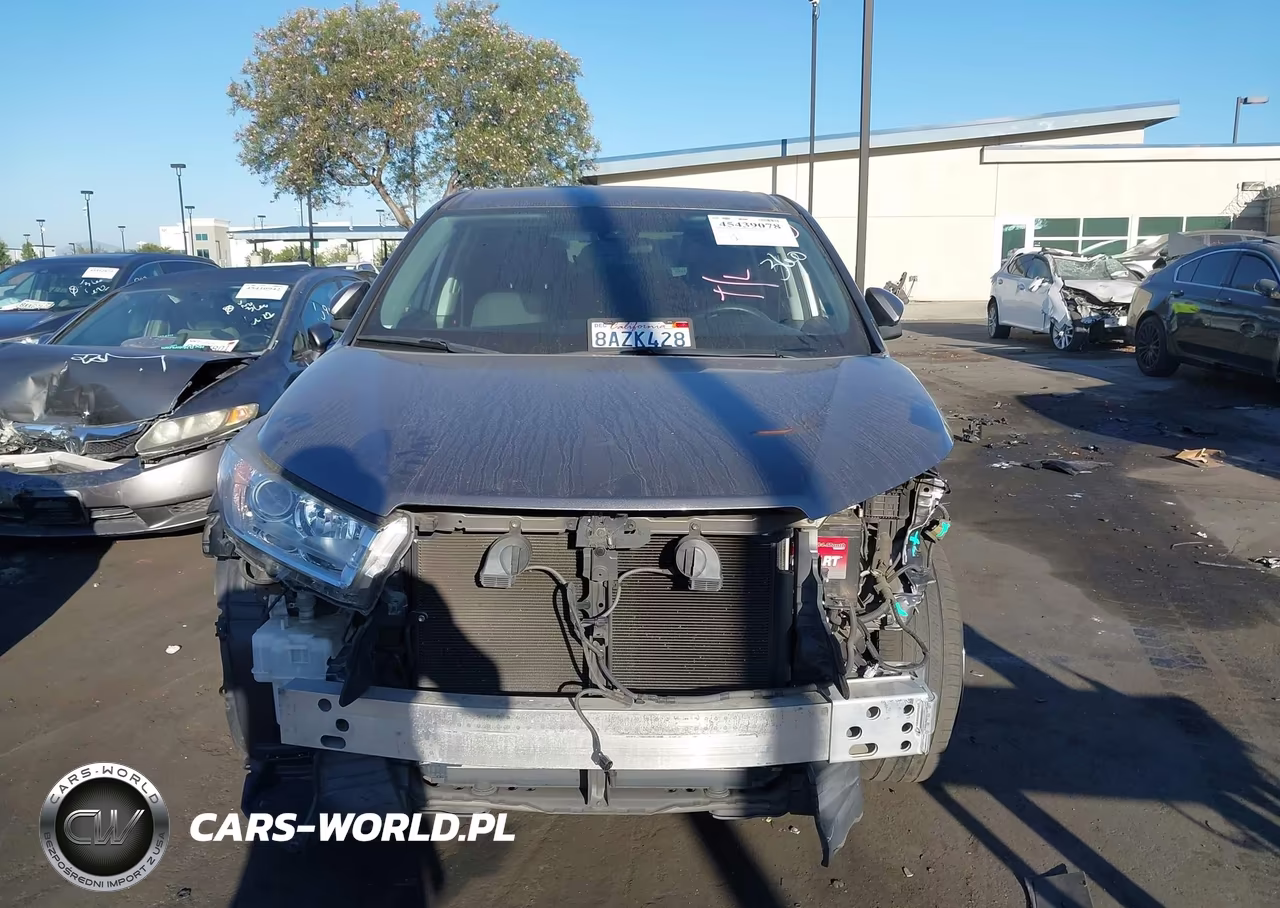 2018 Toyota Highlander Le VIN:5TDZARFHXJS034337 - 12