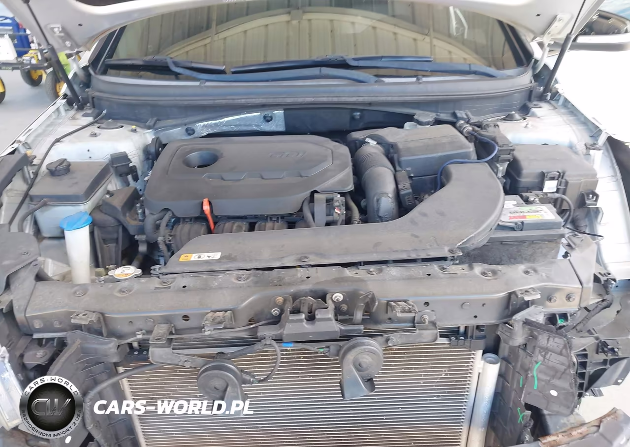 2015 Hyundai Sonata Limited VIN:5NPE34AF1FH137550 - 10
