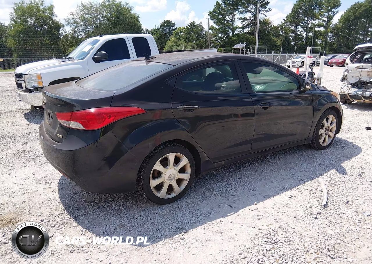 2013 Hyundai Elantra Limited VIN:KMHDH4AE6DU508897 - 4