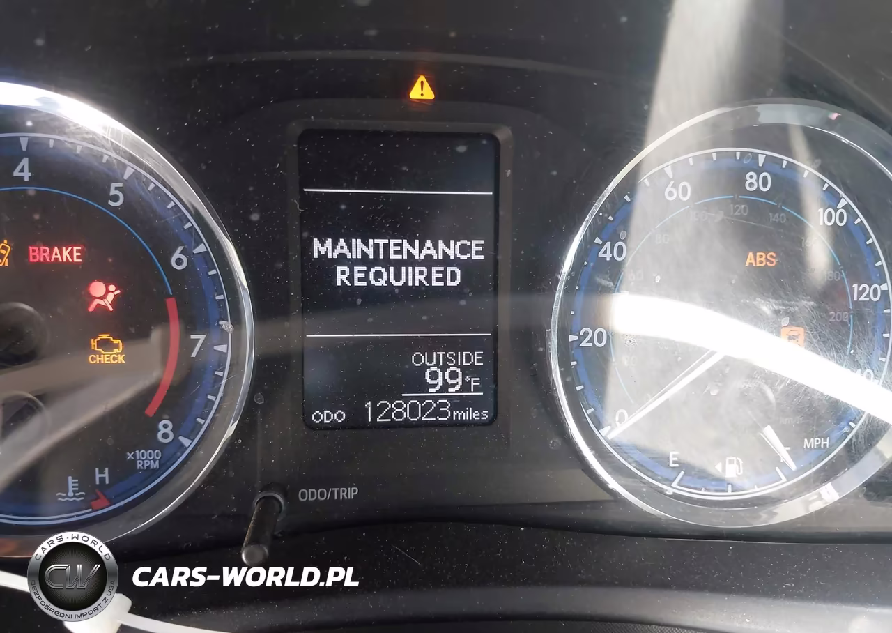2017 Toyota Corolla Le VIN:5YFBURHE7HP718826 - 15