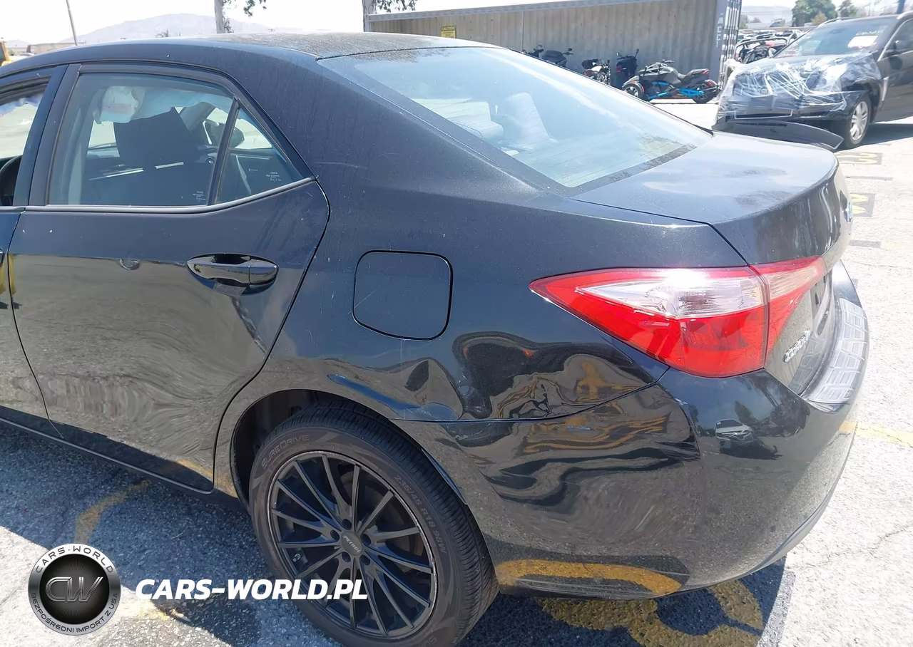 2017 Toyota Corolla Le VIN:5YFBURHE7HP718826 - 19