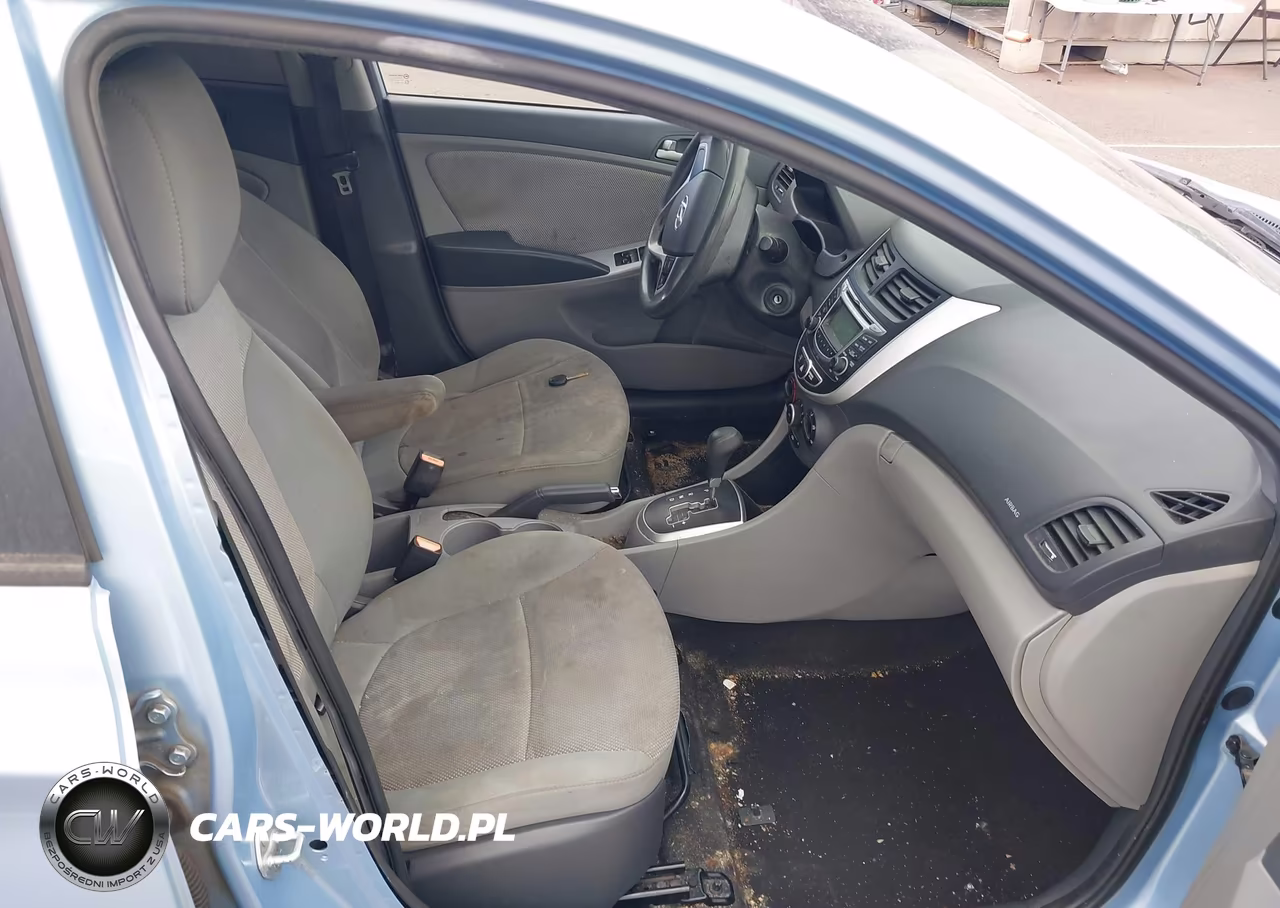 2013 Hyundai Accent Gs VIN:KMHCT5AE5DU137473 - 5