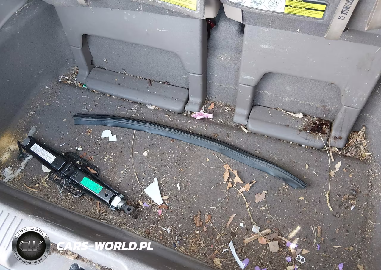 2011 Kia Sedona Lx VIN:KNDMG4C75B6363374 - 12