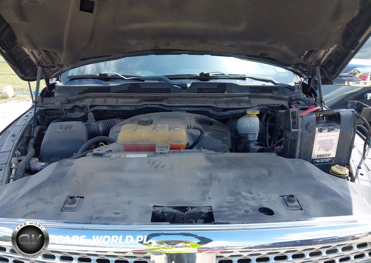 2018 Ram 1500 Laramie 4X4 5'7 Box VIN:1C6RR7NM0JS230815 - 10