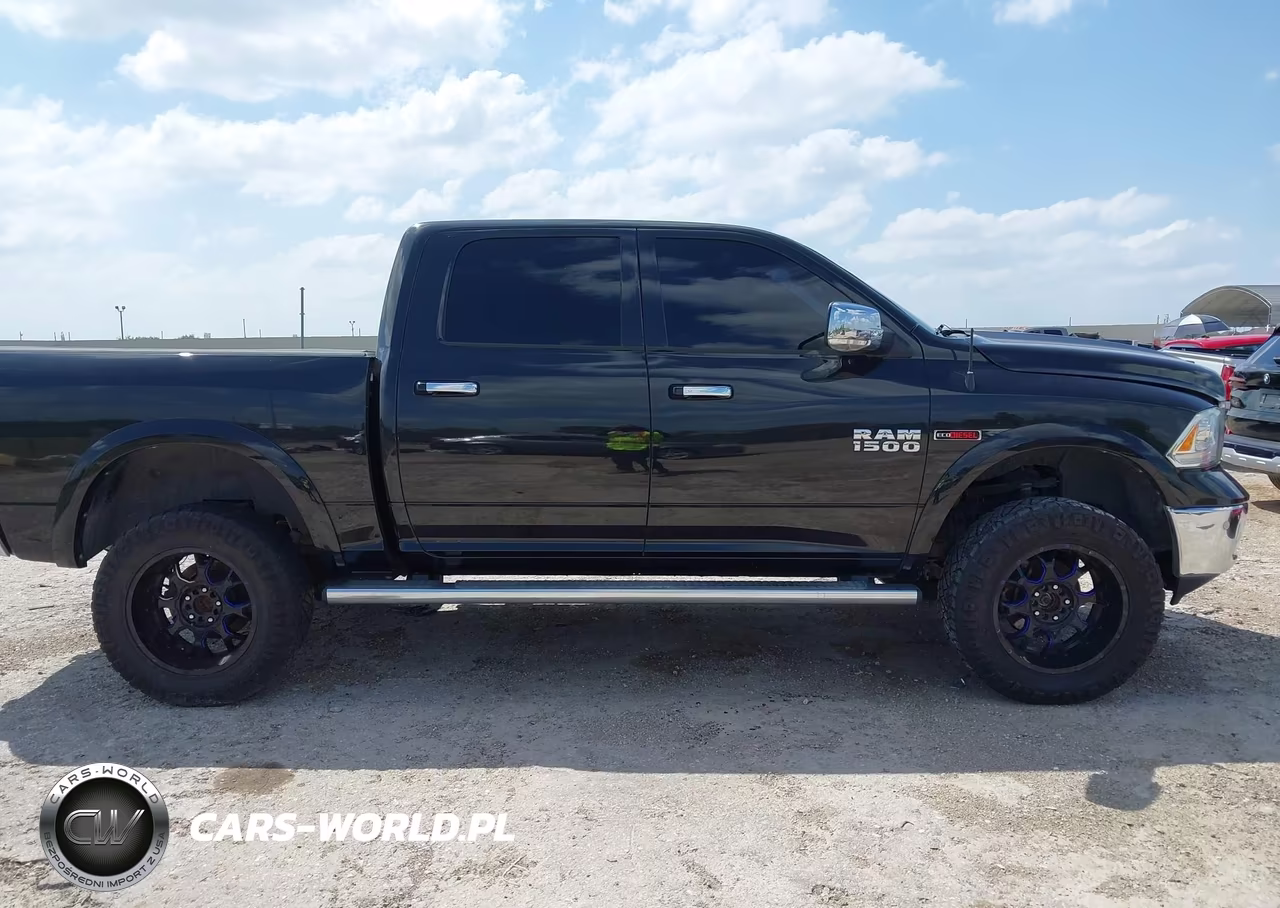 2018 Ram 1500 Laramie 4X4 5'7 Box VIN:1C6RR7NM0JS230815 - 13