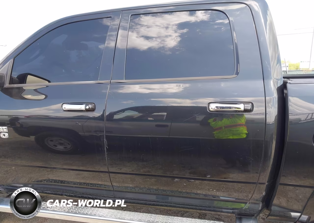 2018 Ram 1500 Laramie 4X4 5'7 Box VIN:1C6RR7NM0JS230815 - 14