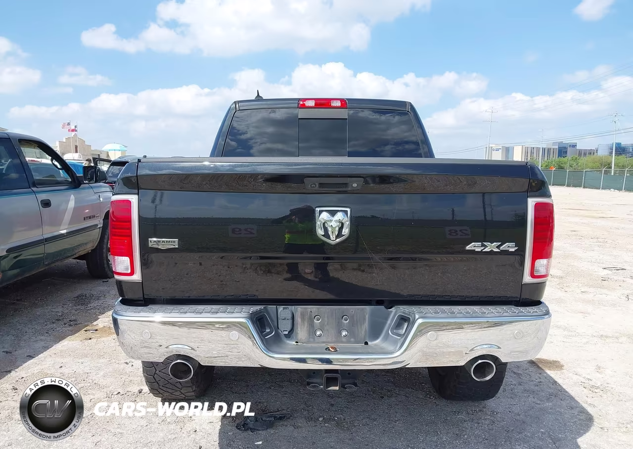 2018 Ram 1500 Laramie 4X4 5'7 Box VIN:1C6RR7NM0JS230815 - 16