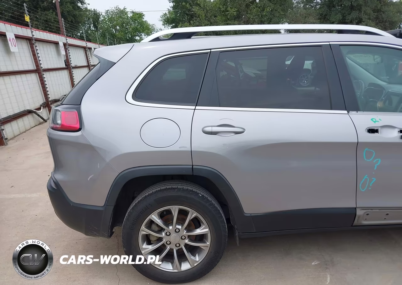 2020 Jeep Cherokee Latitude Plus Fwd VIN:1C4PJLLB9LD653692 - 18
