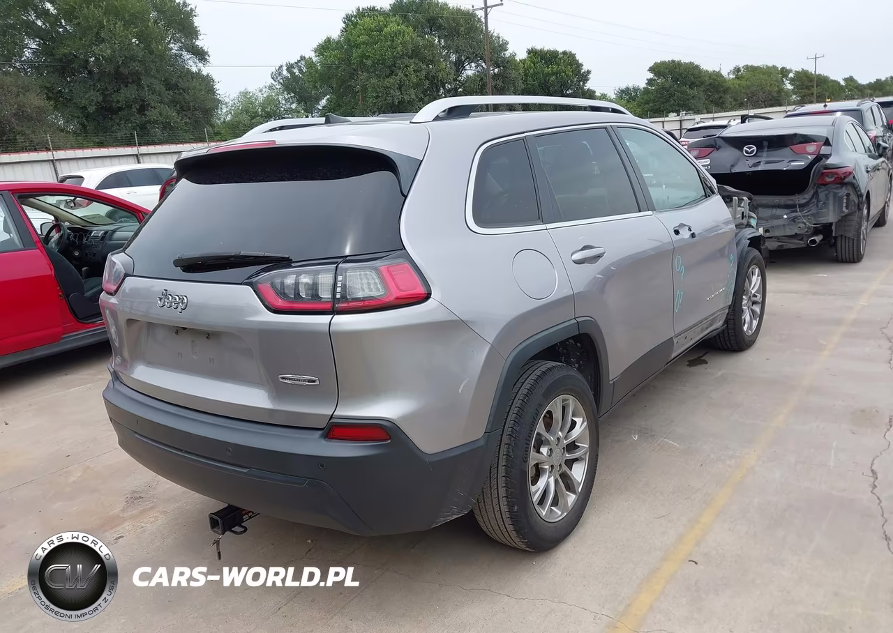 2020 Jeep Cherokee Latitude Plus Fwd VIN:1C4PJLLB9LD653692 - 4
