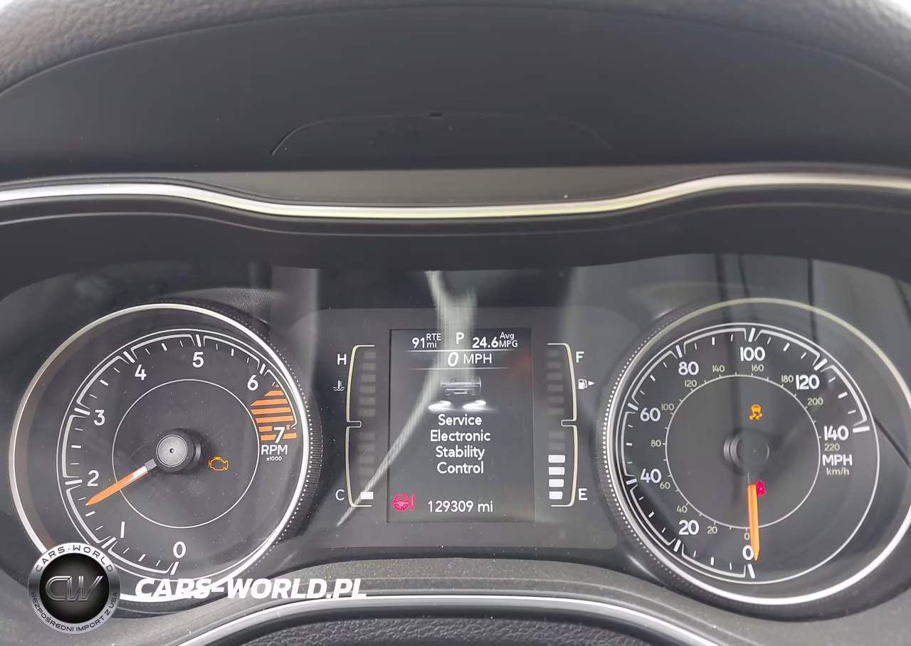 2020 Jeep Cherokee Latitude Plus Fwd VIN:1C4PJLLB9LD653692 - 7