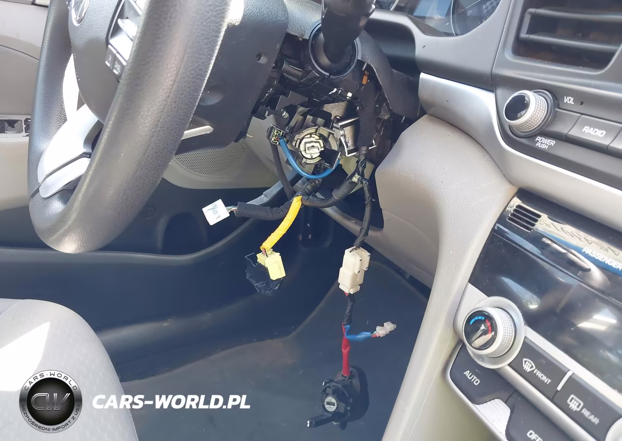2020 Hyundai Elantra Sel VIN:5NPD84LF7LH508068 - 6