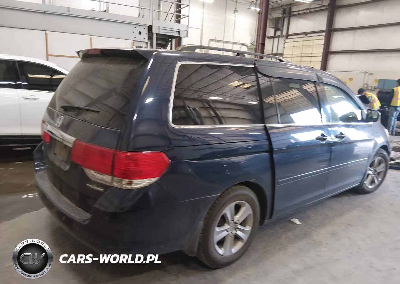 2008 Honda Odyssey Touring VIN:5FNRL38908B073255 - 4