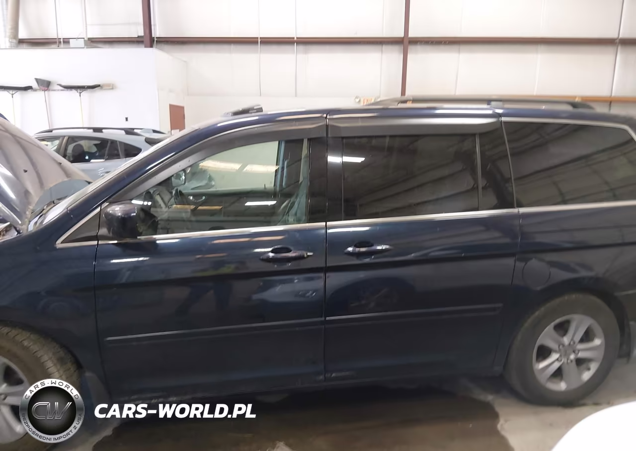2008 Honda Odyssey Touring VIN:5FNRL38908B073255 - 6