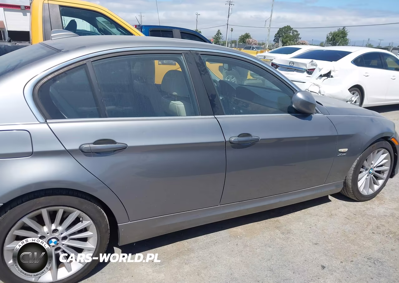 2010 BMW 335I xDrive VIN:WBAPL3C5XAA407802 - 13