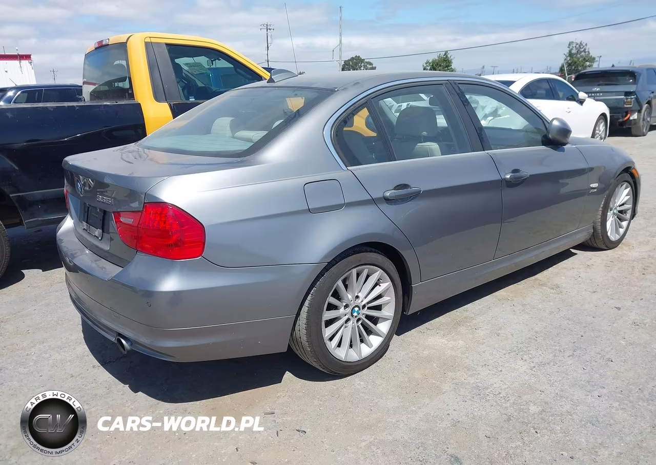 2010 BMW 335I xDrive VIN:WBAPL3C5XAA407802 - 4