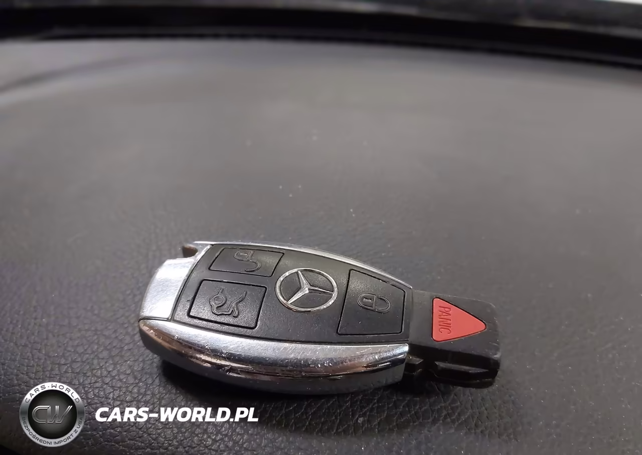 2015 Mercedes-Benz C 300 4Matic VIN:55SWF4KB5FU001913 - 11