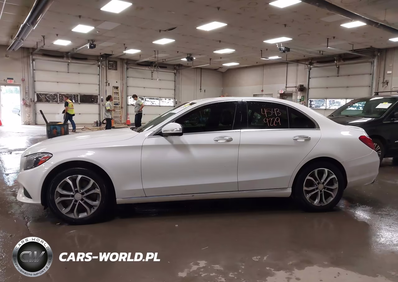 2015 Mercedes-Benz C 300 4Matic VIN:55SWF4KB5FU001913 - 14