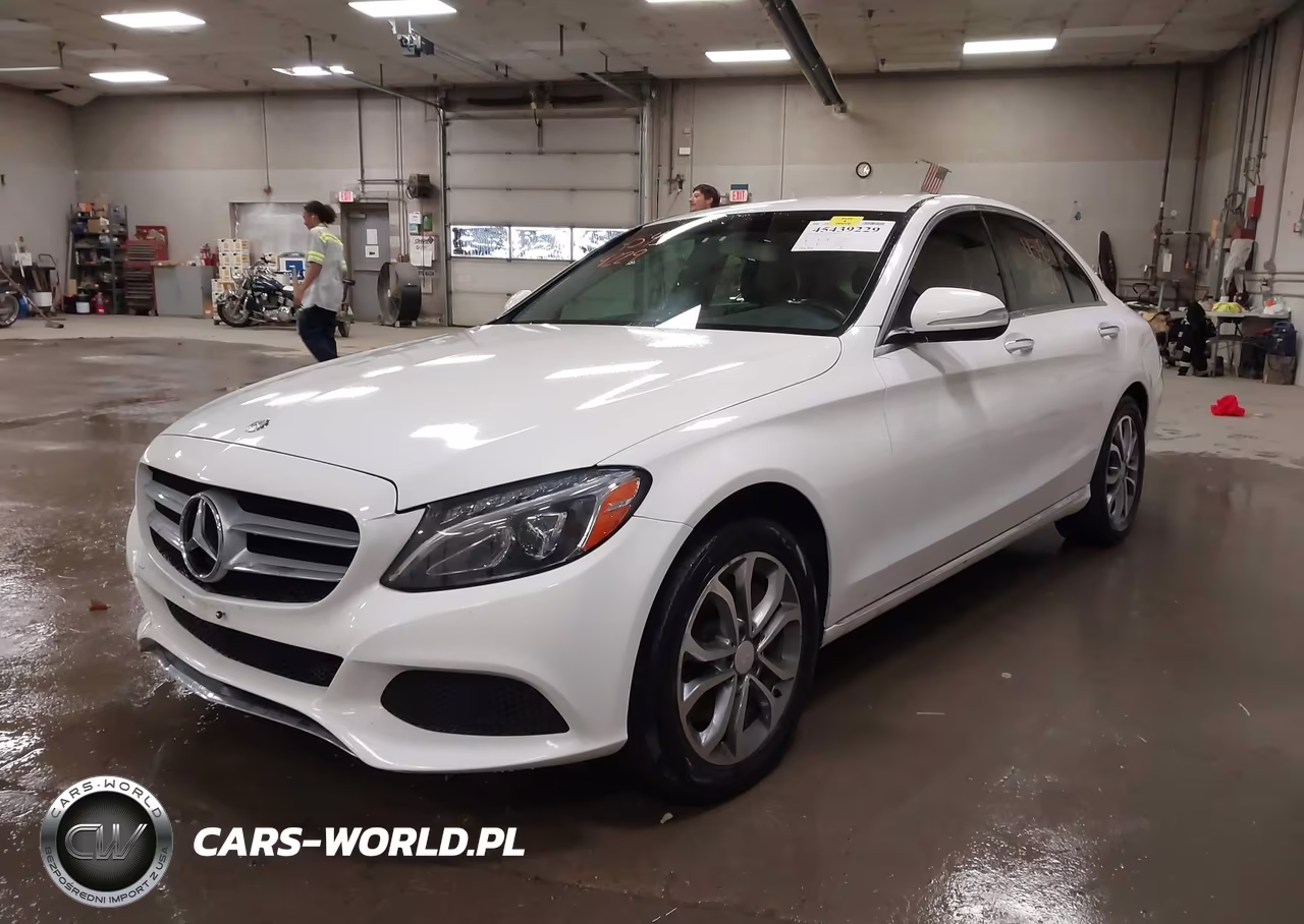 2015 Mercedes-Benz C 300 4Matic VIN:55SWF4KB5FU001913 - 2