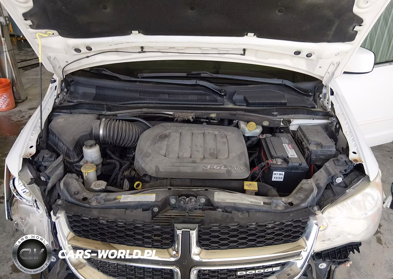 2012 Dodge Grand Caravan Crew VIN:2C4RDGDG1CR203078 - 10