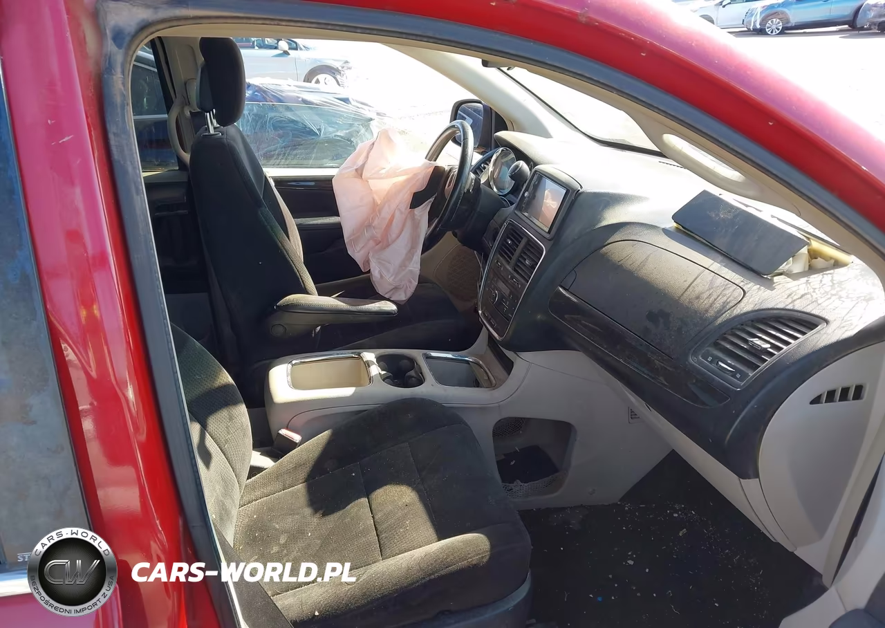 2012 Dodge Grand Caravan Crew VIN:2C4RDGDG0CR321820 - 5