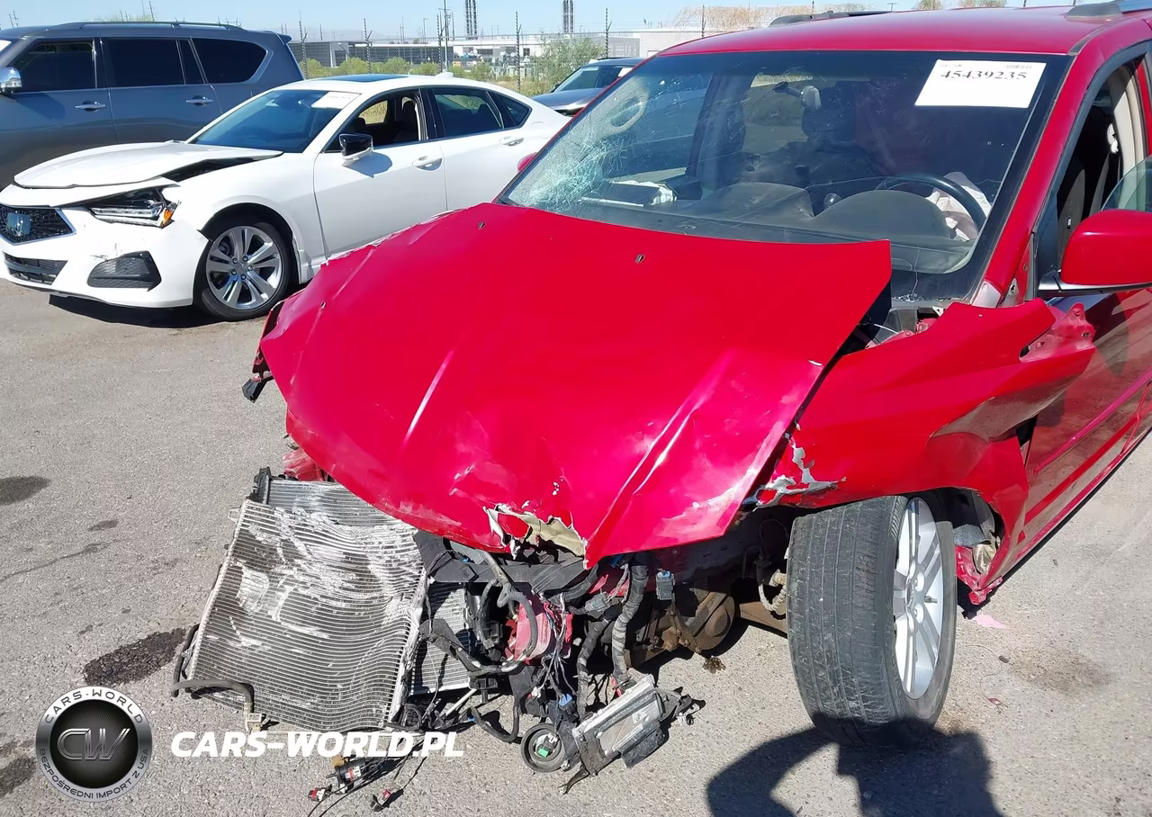 2012 Dodge Grand Caravan Crew VIN:2C4RDGDG0CR321820 - 6