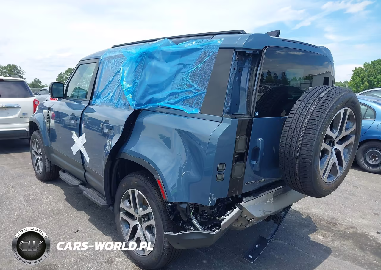 2026 Land Rover Defender P300 S VIN:SALEJ7EX1T2614901 - 3