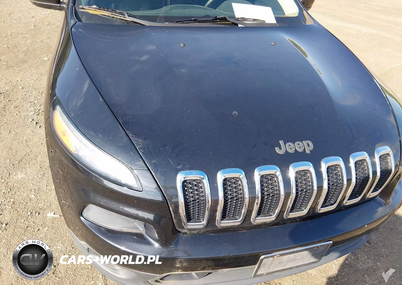2015 Jeep Cherokee Latitude VIN:1C4PJMCS2FW794618 - 6