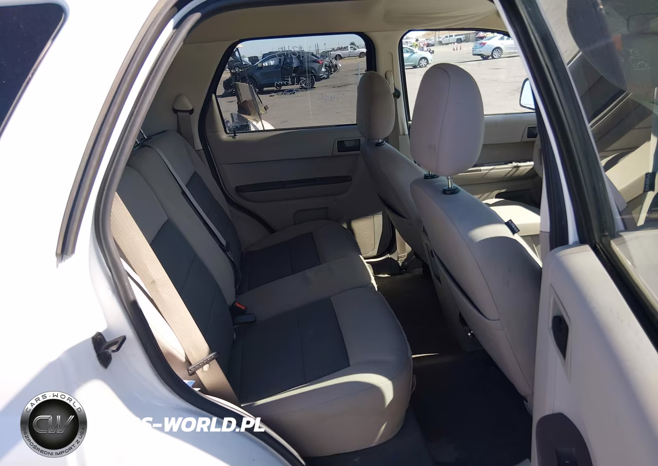 2008 Ford Escape Hybrid VIN:1FMCU59H48KC32202 - 8