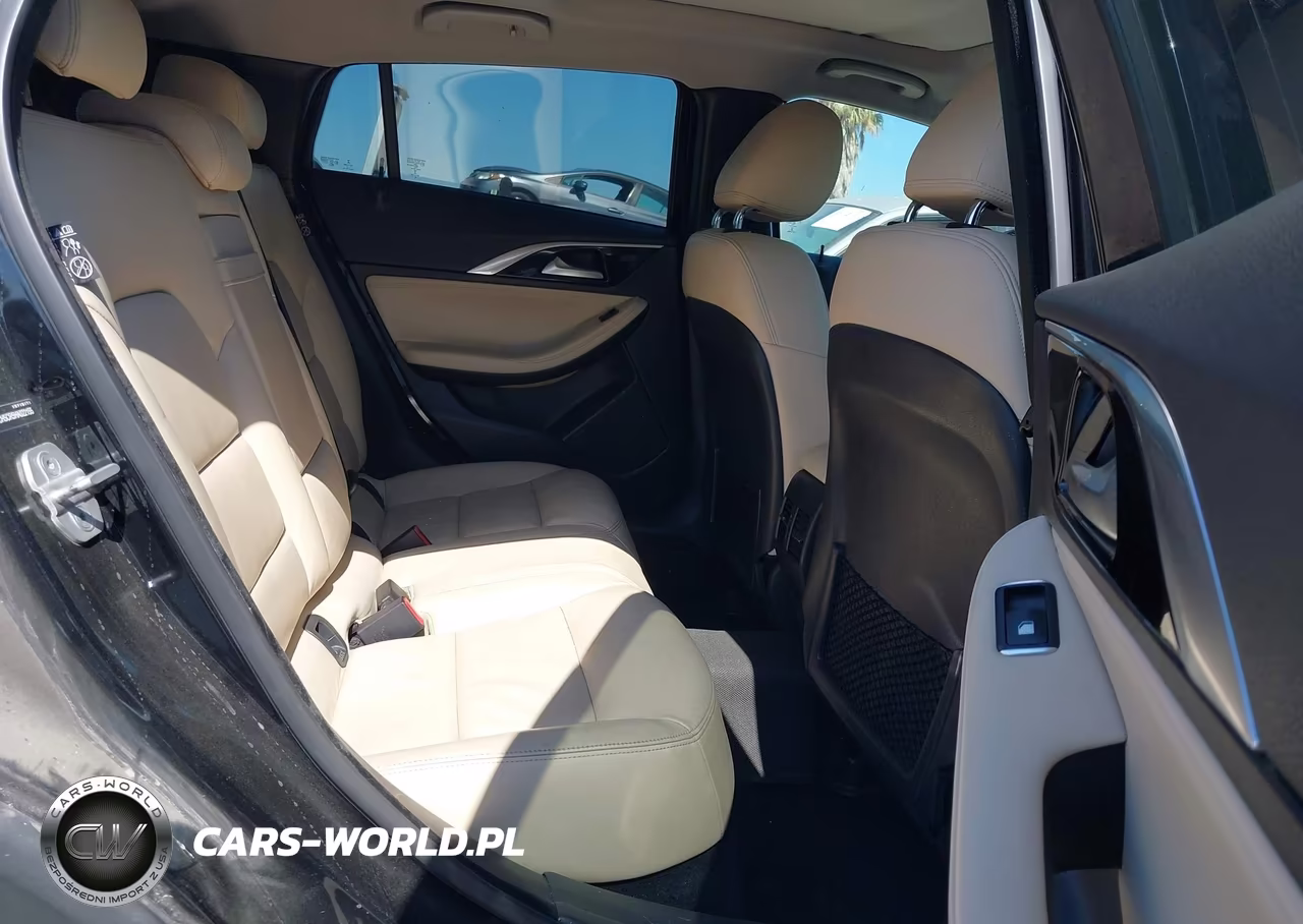 2017 Infiniti Qx30 Premium VIN:SJKCH5CR5HA022155 - 8