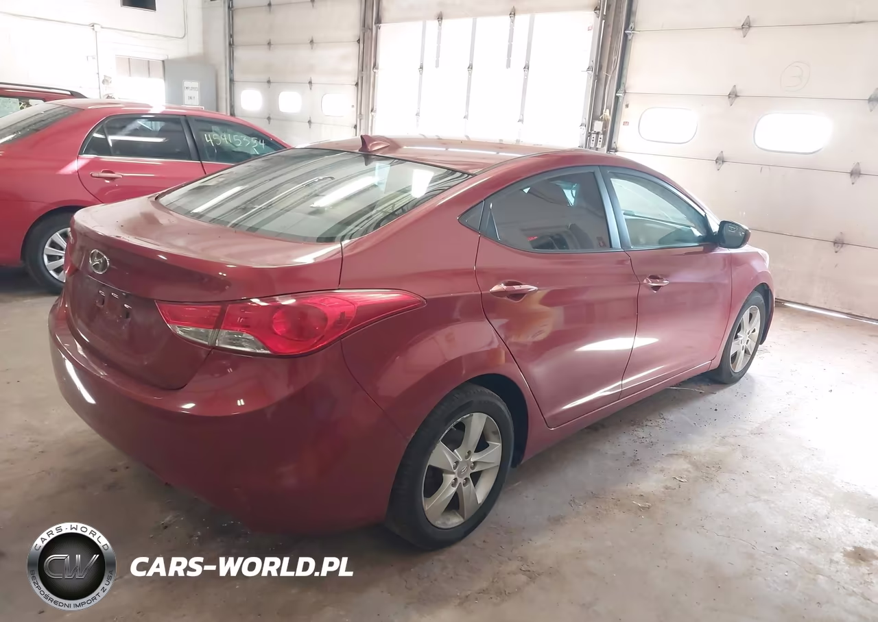 2013 Hyundai Elantra Gls VIN:5NPDH4AE5DH242397 - 4